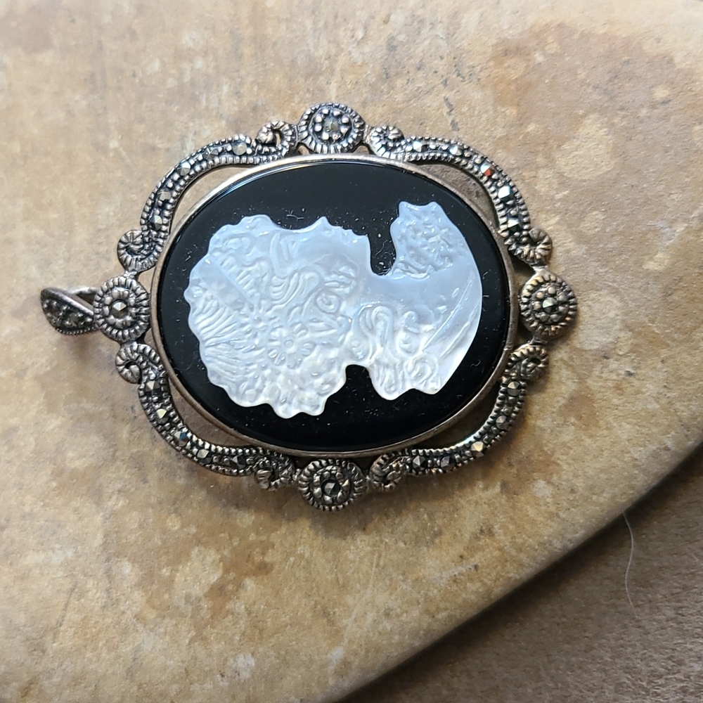 Pendant mother of Pearl & Onyx